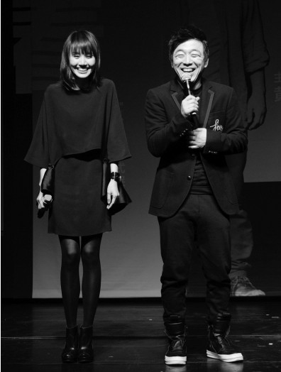 黄渤袁泉主演活着首进德国主流戏剧界