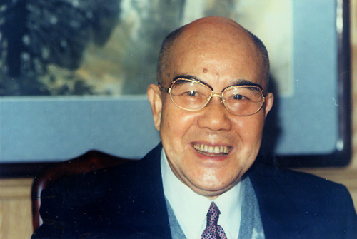 文艺界举行纪念袁世海先生诞辰100周年座谈会