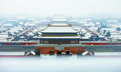 北京初雪如约而至 赏故宫颐和园那些如诗般的