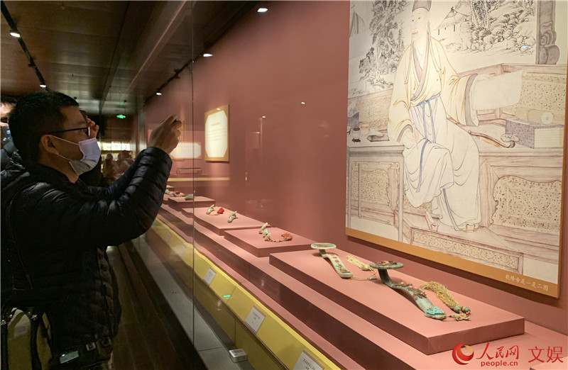 觀眾在故宮博物院參觀“吉祥如意——故宮博物院典藏如意展”。人民網 劉微攝