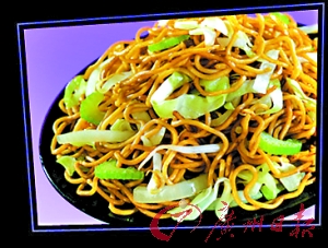 中国炒面取代印度咖喱饭 成为最受欢迎食品