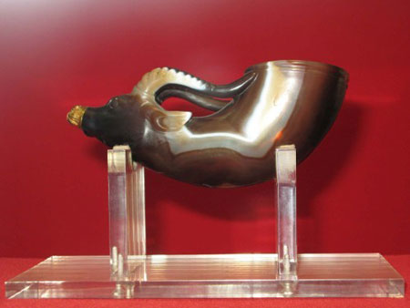 陕西省历史博物馆馆藏珍品--错金兽首玛瑙杯