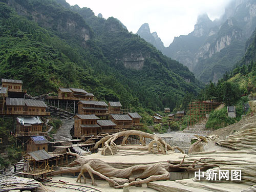 张家界大型山水实景演出《新·刘海砍樵》八月