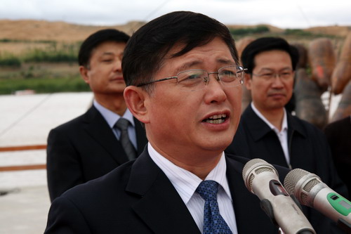 宁夏自治区党委常委、宣传部长杨春光讲话。